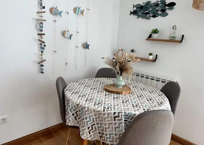 Urb. Candelas * 圣维森特-德拉巴尔克拉