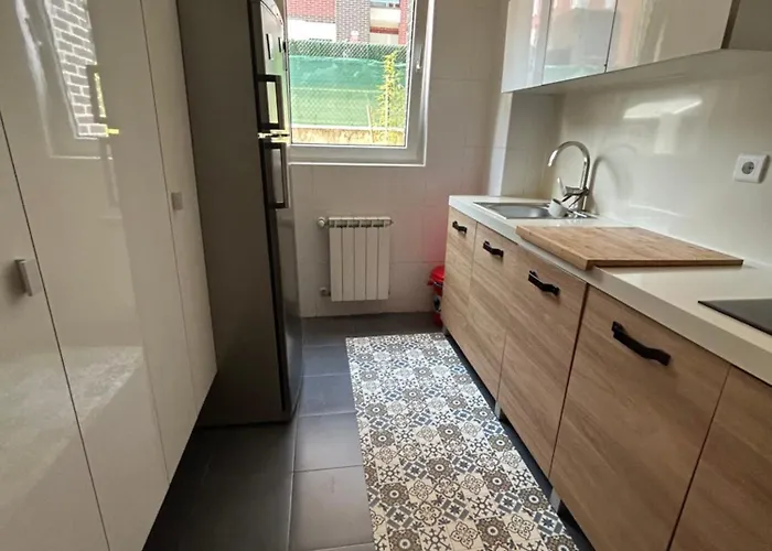 Urb. Candelas * 圣维森特-德拉巴尔克拉